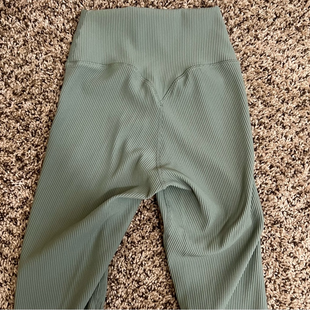 Erin Oprea Basics - Dark Sage Ribbed Workout Set - Picture 13 of 14